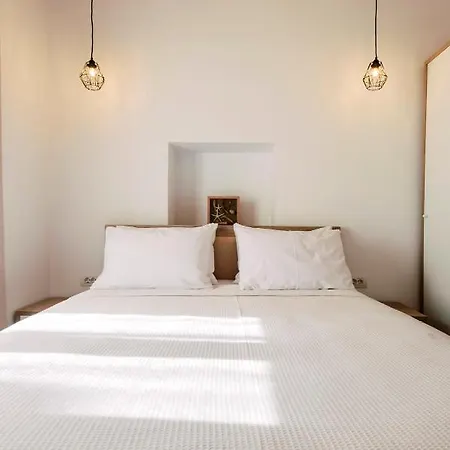 Myrovolos Luxury Suites
